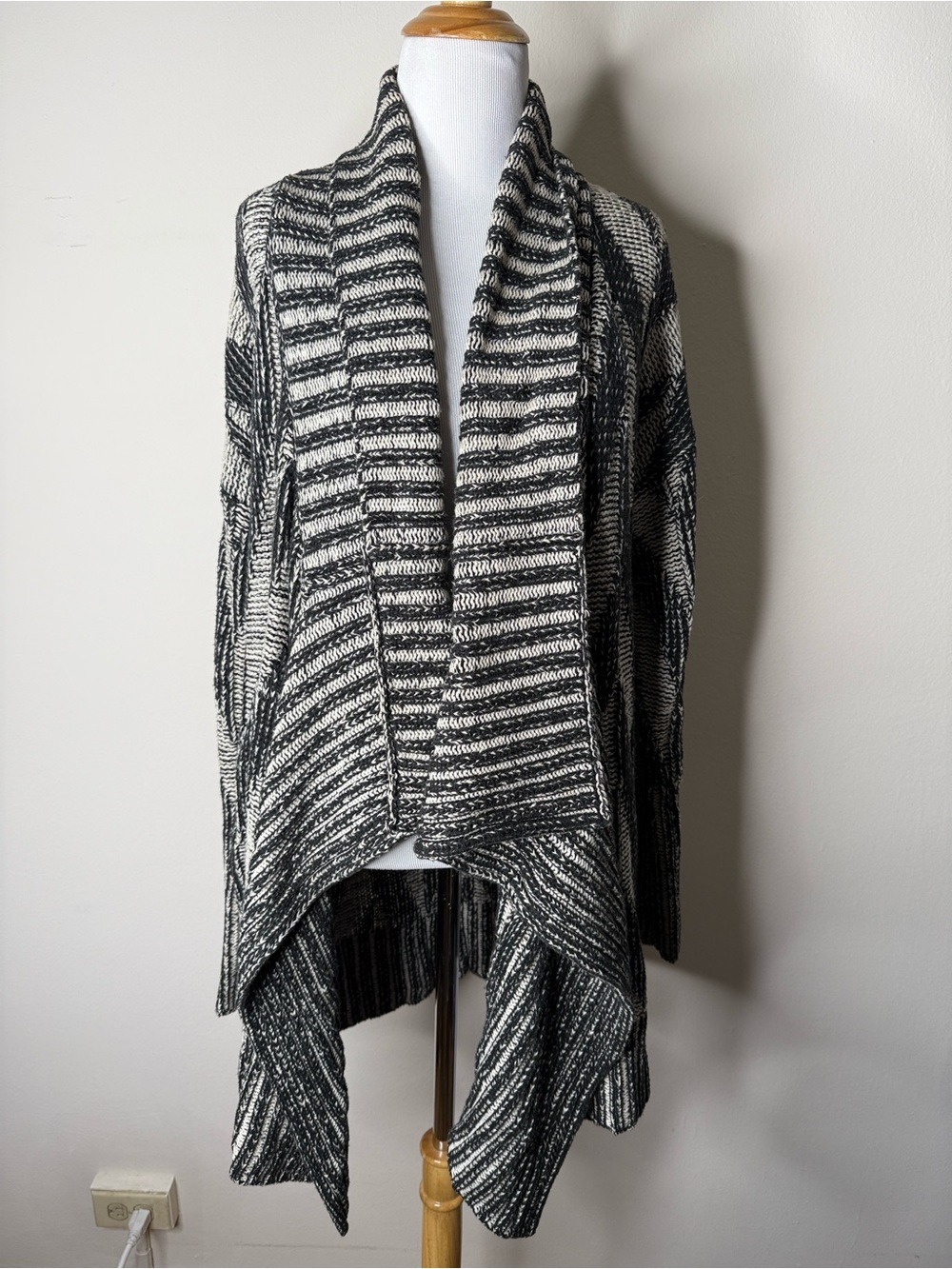 Staring at Stars Anthropologie Black and White Heavy Knit Draped Cardigan